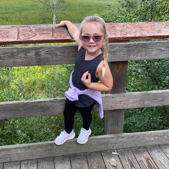 Profile Picture of Emily Lackie (@lacki1eg) on Poshmark