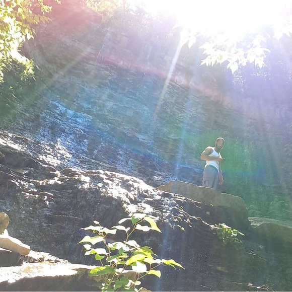 Profile Picture of Leon Mcintyre (@lifea20) on Poshmark