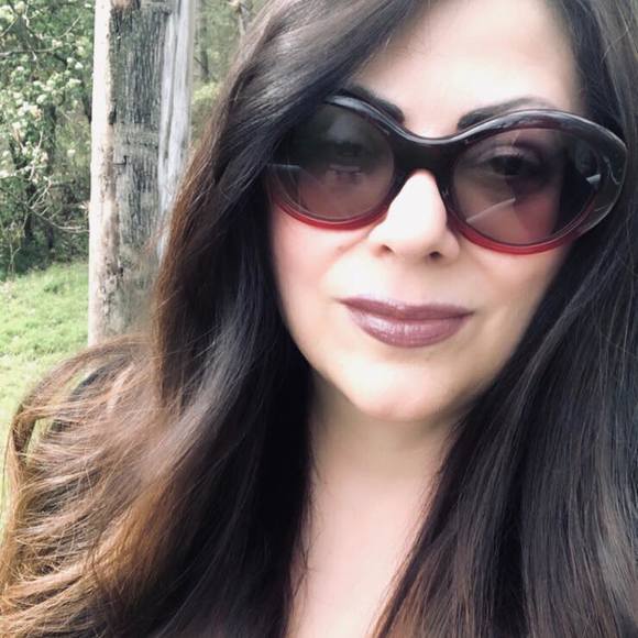 Profile Picture of Diann Repasky (@diannrepasky) on Poshmark