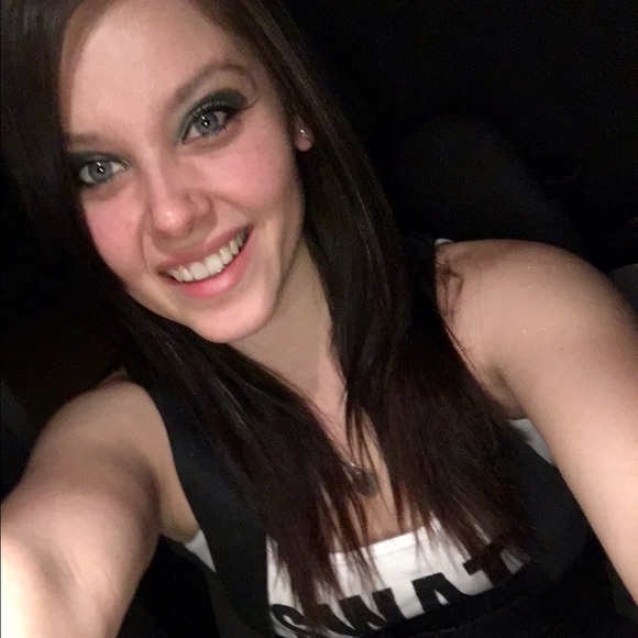 Victoria Luquin - Poshmark Profile Picture of Victoria Luquin (@vluquin) on Poshmark