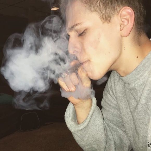 Profile Picture of Luke Mack (@lukey412) on Poshmark