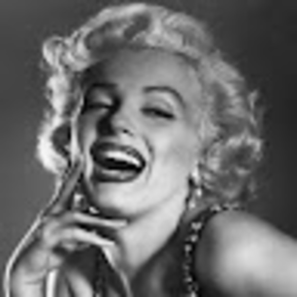 Profile Picture of Laura Kopala (@lkopala70) on Poshmark