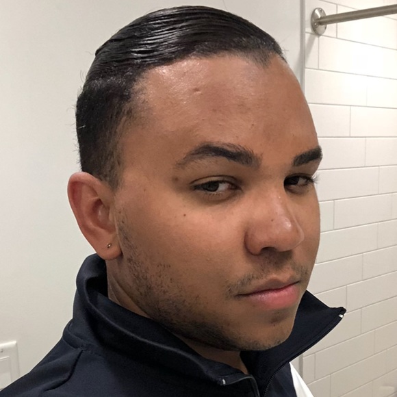 Profile Picture of Kevin Wise (@kevwise1) on Poshmark