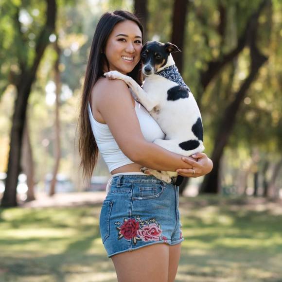 Profile Picture of ! stacey Lu (@stclu) on Poshmark