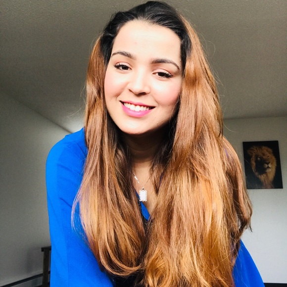 Profile Picture of ! safa posh ambassador Moroccan girl (@ouaazizsa) on Poshmark