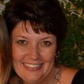 Profile Picture of Lisa Dullaghan (@lisadeed) on Pinterest