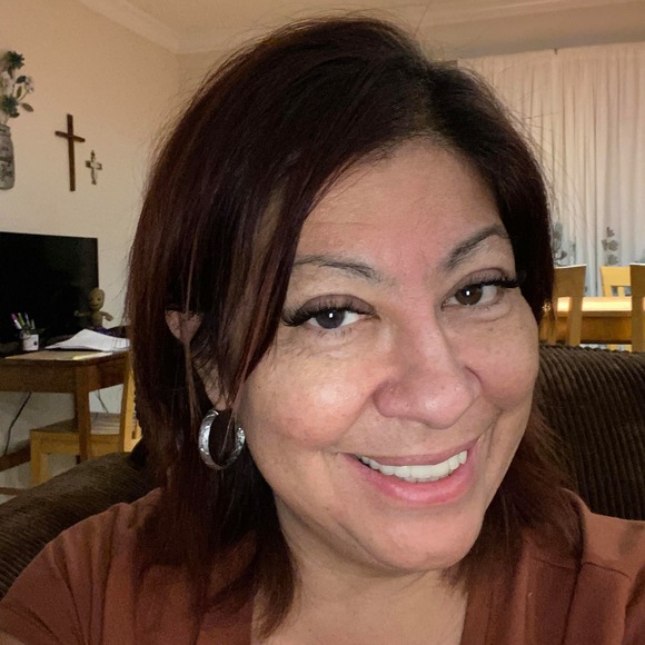 Julia Rodriguez-calixto - Poshmark Profile Picture of Julia Rodriguez-calixto (@msjulia420) on Poshmark