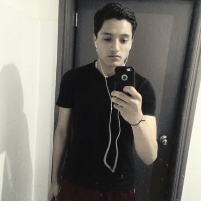 Profile Picture of Jonathan Alvaro (@flautamylife) on Twitter