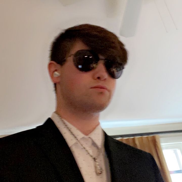 Profile Picture of Paul Winburn (@datpaulguyofficial) on Tiktok