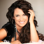Profile Picture of Amber Hayes (@AmberHayesMusic) on Youtube