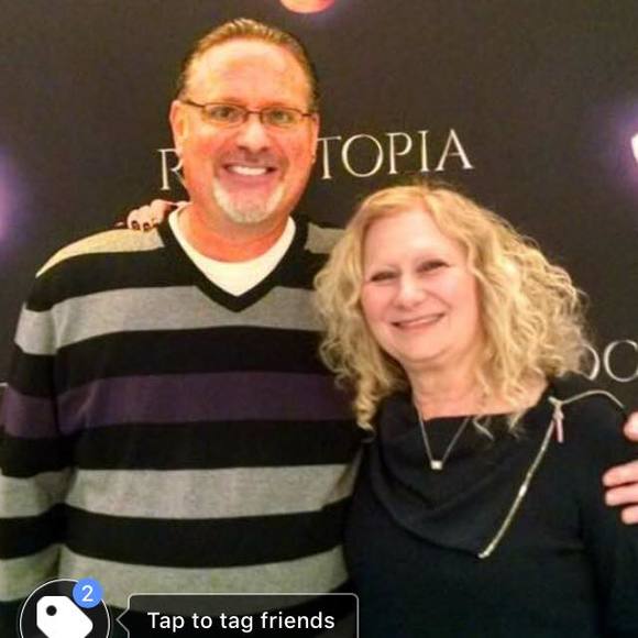 Profile Picture of Lorraine Shiminsky (@lorshim) on Poshmark