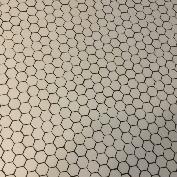 Profile Picture of Daniela Stahl (@danielastahl) on Poshmark