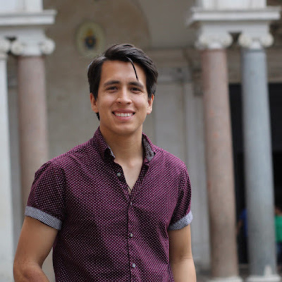 Profile Picture of Isaac Ramon (@iaramon312) on Poshmark