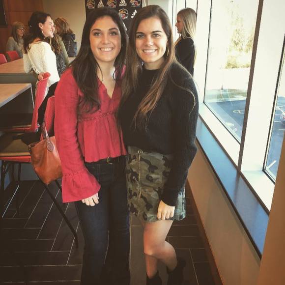 Profile Picture of Megan Danielson (@megandaniels817) on Poshmark