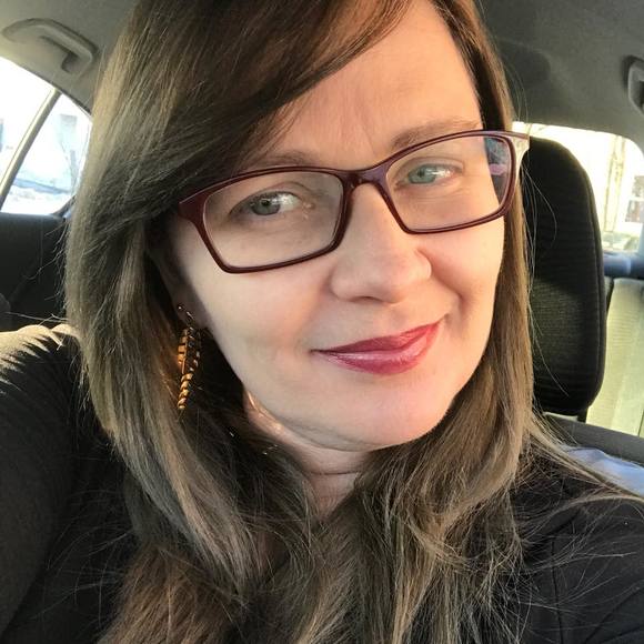 Profile Picture of Janaina Silva (@janaina_silva) on Poshmark