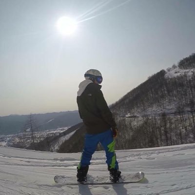 Profile Picture of Peter (@PeterHartshorn) on Twitter