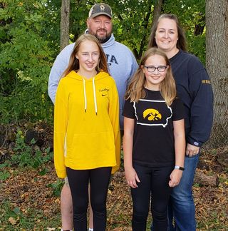 Profile Picture of Lisa VanDeer (@lisa.vandeer) on Facebook