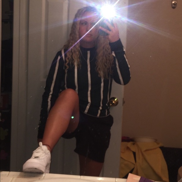 Profile Picture of Kenzie Rogner (@mackinzie_22) on Poshmark
