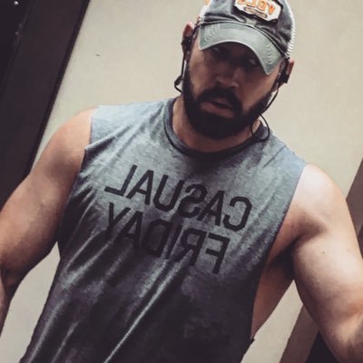 Profile Picture of Andrew Olberding (@APO_10) on Twitter