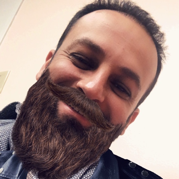 Profile Picture of Fadi Qarem (@fadiko2003) on Poshmark