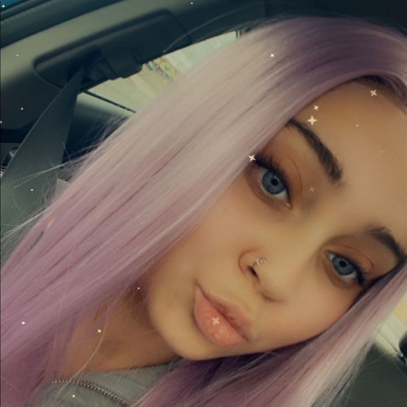 Profile Picture of Quinn Mccoy (@qmccoysay) on Poshmark