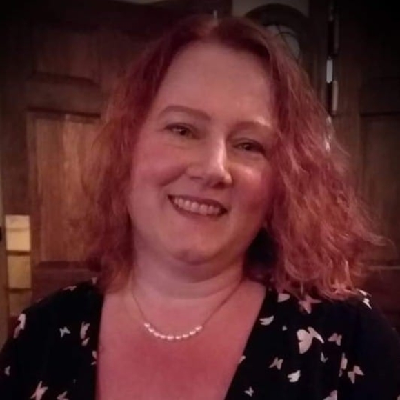 Profile Picture of Lisa Konchar (@irisheyes5867) on Poshmark