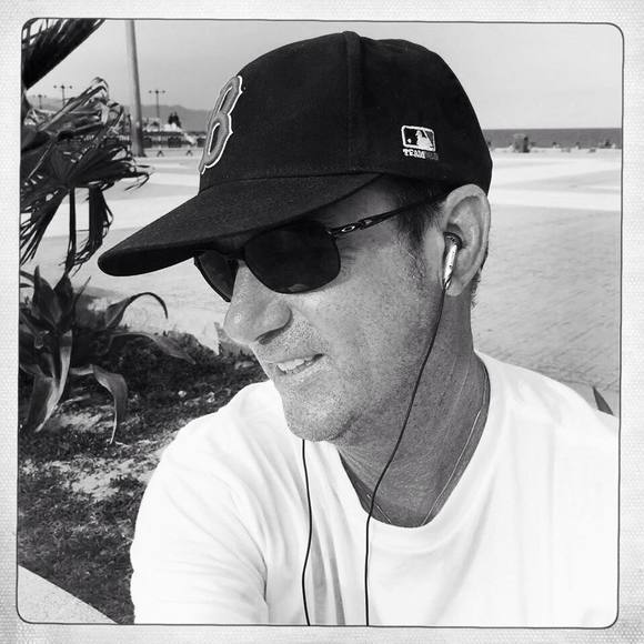 Profile Picture of Bobby Webber (@bobby_webber) on Poshmark