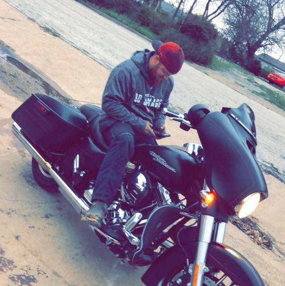 Profile Picture of Dustin Birkenfeld (@dbirkenfeld) on Poshmark