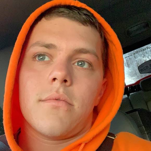 Profile Picture of Chris Stoddard (@chrisstoddard) on Poshmark