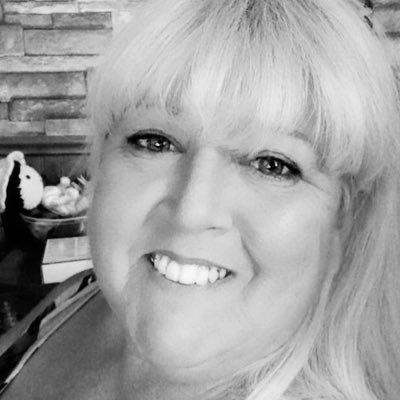 Profile Picture of Donna Appleton (@donnaappleton64) on Twitter
