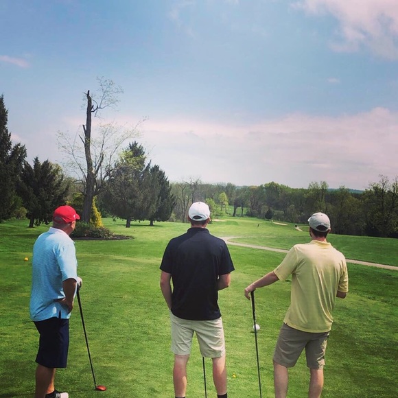 Profile Picture of Angela Wlazlak (@angiewlaz) on Poshmark