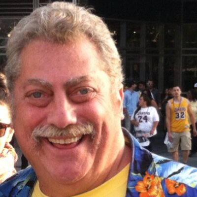 Profile Picture of Barry Keller (@barrycomftable) on Twitter