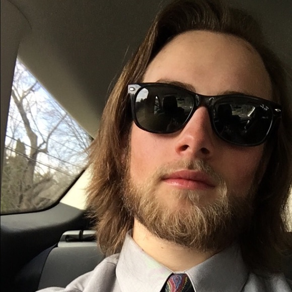 Profile Picture of Brendon Grates (@badger_the_gr8) on Poshmark