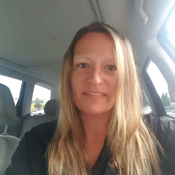 Profile Picture of Crystal Haxby (@crystalhaxby) on Poshmark