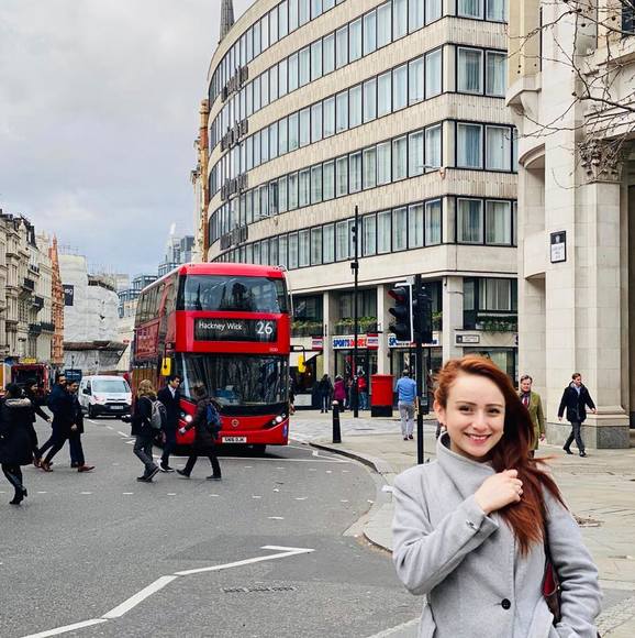 Profile Picture of Karen l Araque (@karen_araque) on Poshmark