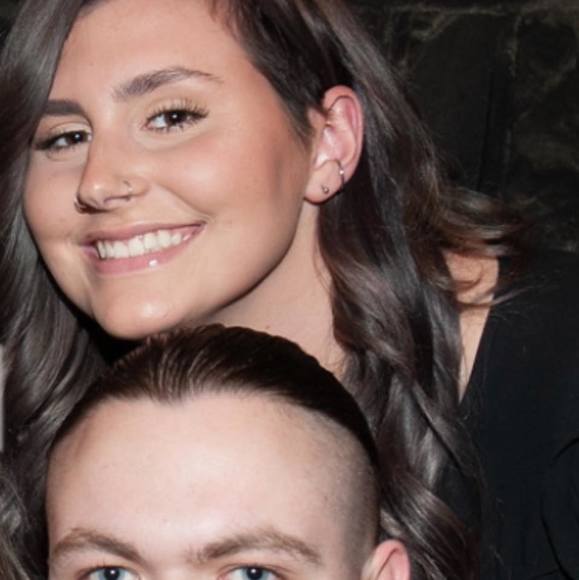 Amanda Seger - Poshmark Profile Picture of Amanda Seger (@mandysegs99) on Poshmark