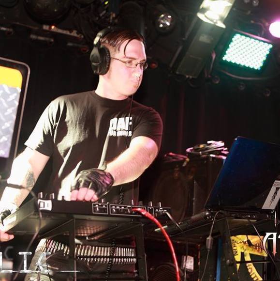 Profile Picture of Evan Schmidbauer (@soldataktivist) on Poshmark