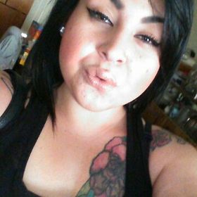 Profile Picture of Yvette Lopez (@luciouz21) on Pinterest