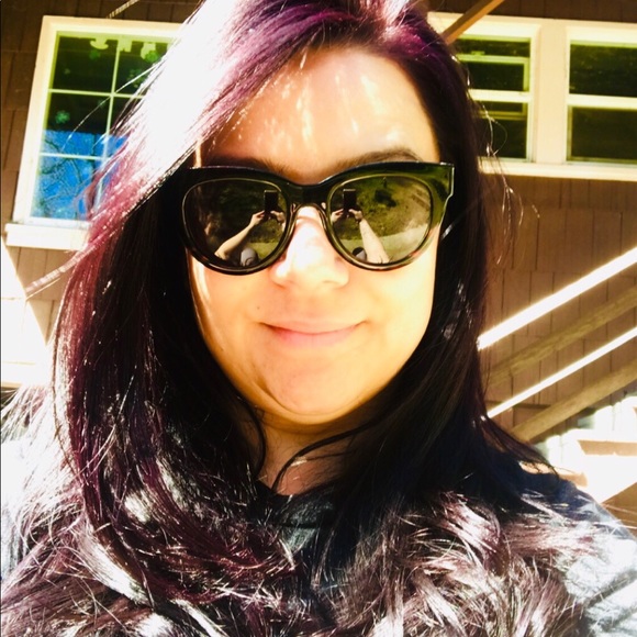 Profile Picture of Shauna Walters (@shauna1241) on Poshmark