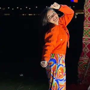 Julia.sabet - Tiktok Profile Picture of Julia.sabet (@julia.sabet) on Tiktok