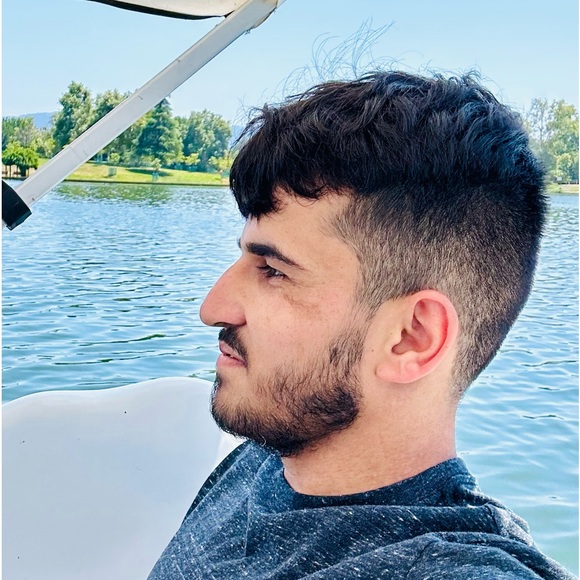 Profile Picture of Massoud Alimi (@massoudalimi) on Poshmark