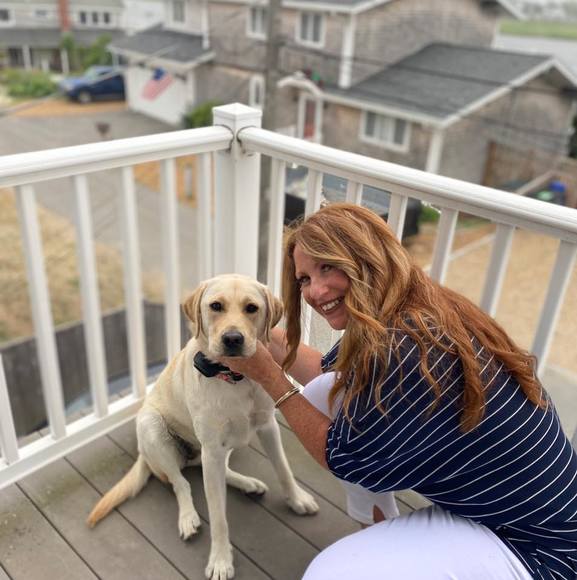 Profile Picture of Dana Vigeant (@mirkav88) on Poshmark