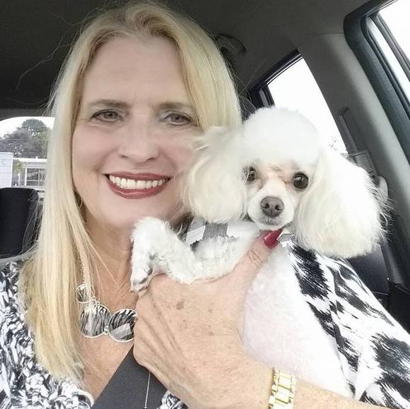 Profile Picture of Paula Doukas (@sdoukas197) on Poshmark