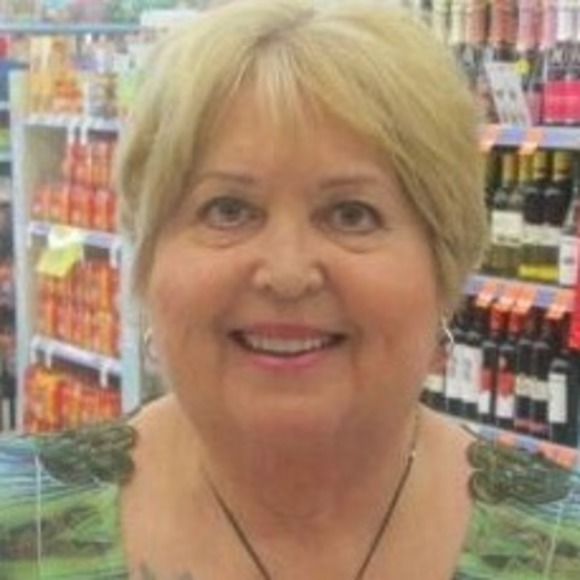 Profile Picture of Dolores Janega ludwig (@doloresjaneg864) on Poshmark