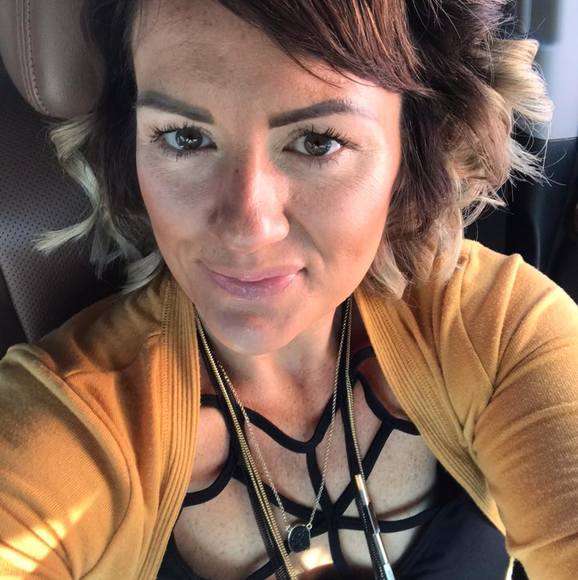Profile Picture of Crystal Conrad (@candrconrad) on Poshmark