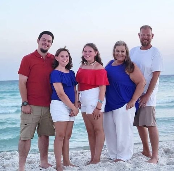 Profile Picture of Brandon heath Bellew (@hbellew31) on Poshmark