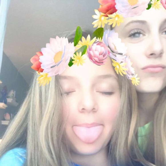 Profile Picture of Hannah Pardus (@hparis2314) on Poshmark