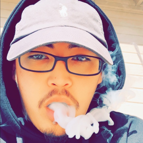 Jesse Quenga - Poshmark Profile Picture of Jesse Quenga (@quenga209) on Poshmark