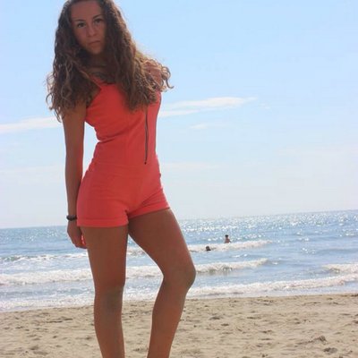Profile Picture of Viky Piccininno (@vikihappiness96) on Twitter