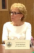 Profile Picture of Julie Harhart - Wikipediaon Wikipedia